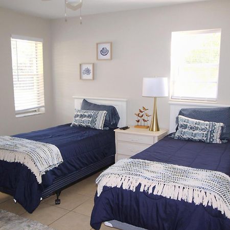 Naples Park Oasis - Cozy Two Bedroom Apartment Dış mekan fotoğraf